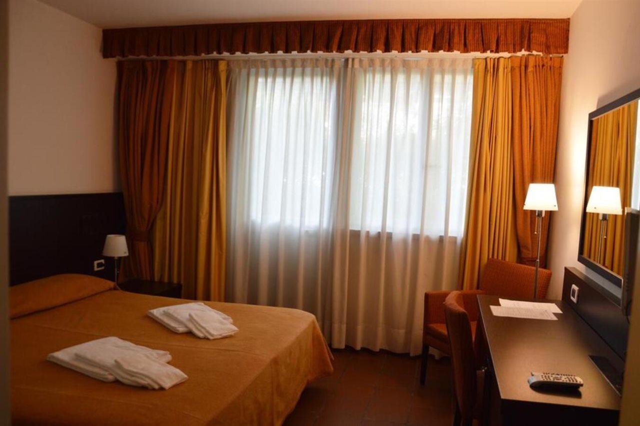 Beach Hotel Eurovil Predore Luaran gambar
