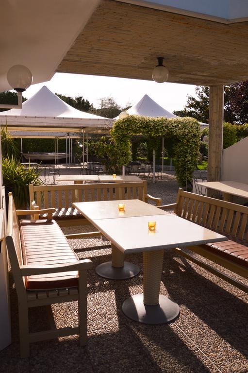 Beach Hotel Eurovil Predore Luaran gambar
