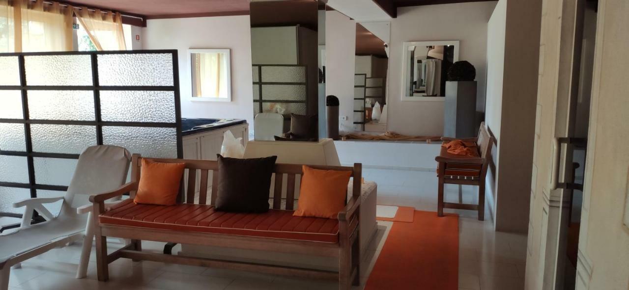 Beach Hotel Eurovil Predore Luaran gambar